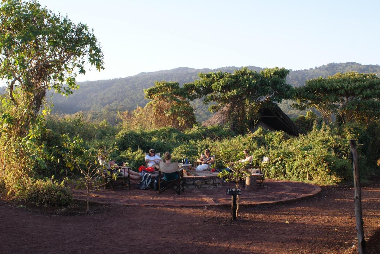 Crater Forest Tented Lodge Карату Экстерьер фото
